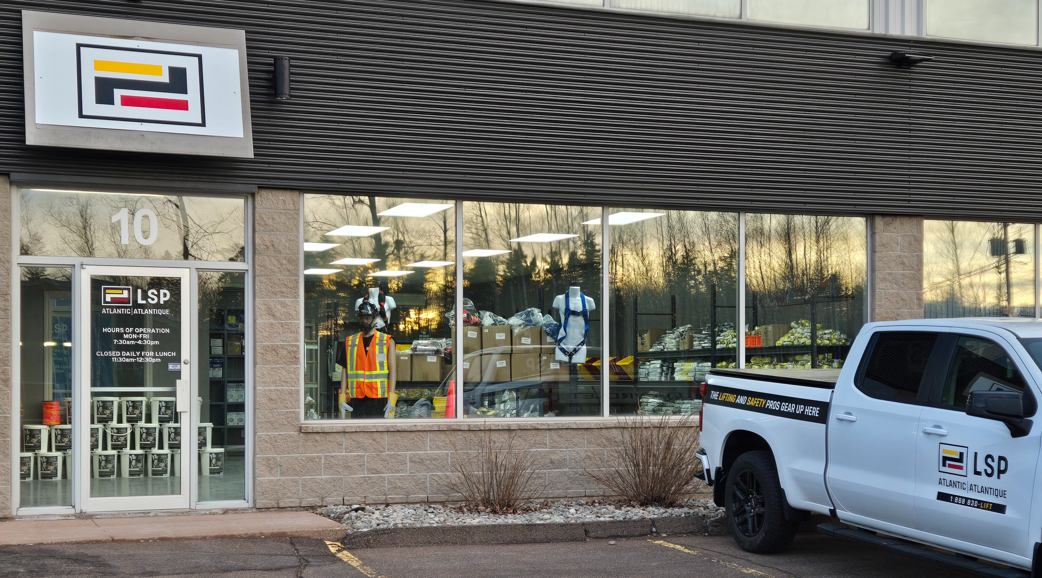 LAM-É ST-PIERRE A OUVERT SES PORTES À MONCTON LE 2 DÉCEMBRE!